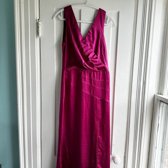 Adelyn Rae Tasha Gown Dress Deep Fuchsia NWT - Picture 2 of 10